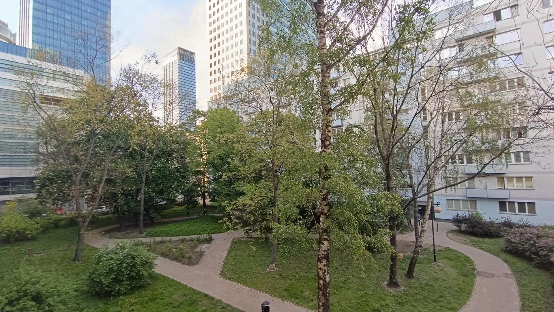 Metrostudio Panska 7 Street Warszawa 0*,  Polska